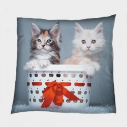 Pernă decorativă cu animale Pisoi în coș - Cats in Basket