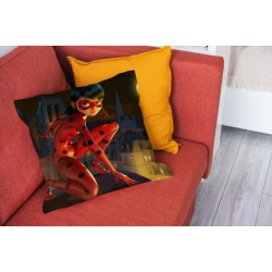 Perna deco The Secret Identity of Ladybug