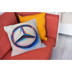 Perna The Timeless Mercedes Symbol