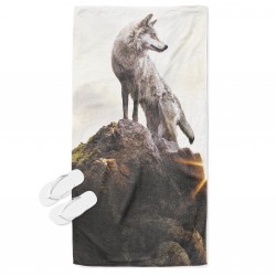 Prosop de plajă Lup pe stâncă - Wolf on a Rock